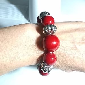 Large bead elastic fit bracelet.